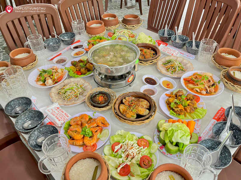 Quán ăn gia đình cơm niêu 55 tại Vũng Tàu